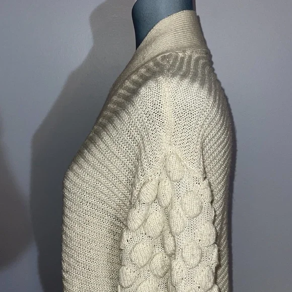 Retrod Bubble Ribbed Sweater - Picture 11 of 14